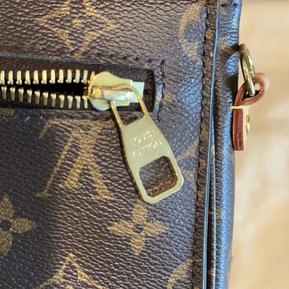 Louis Vuitton Pochette Métis - Picture 2 of 15
